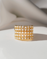Perilla pearl ring