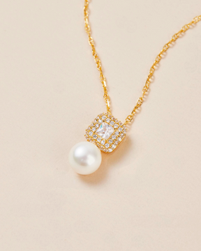 Astrid Pearl Necklace