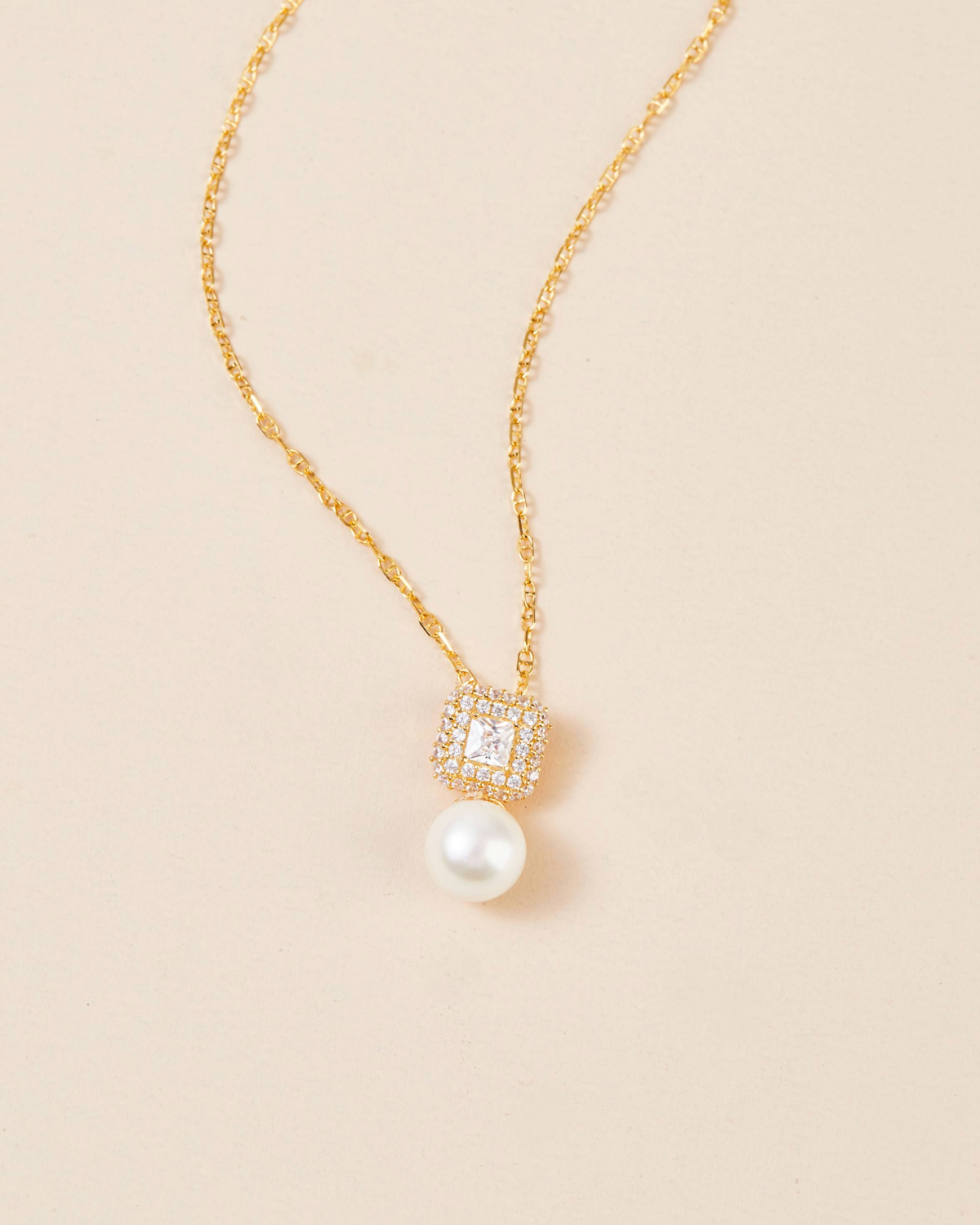 Astrid Pearl Necklace